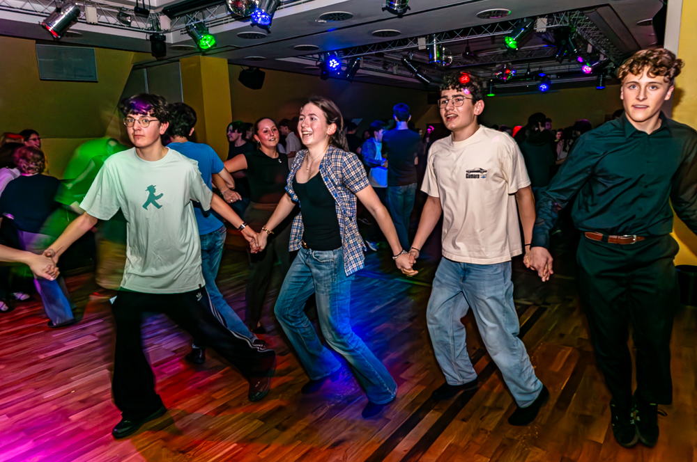 20251206Huckepackparty unbenannte Fotosession 00094